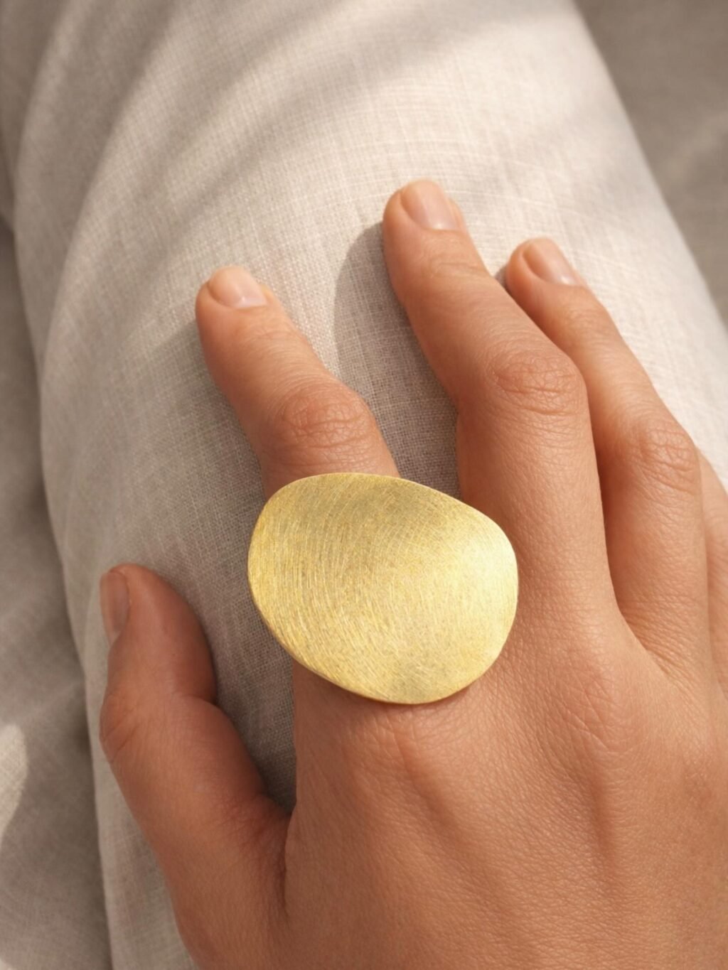 Instagram post from ceramica_seijas. This post is in position 1.